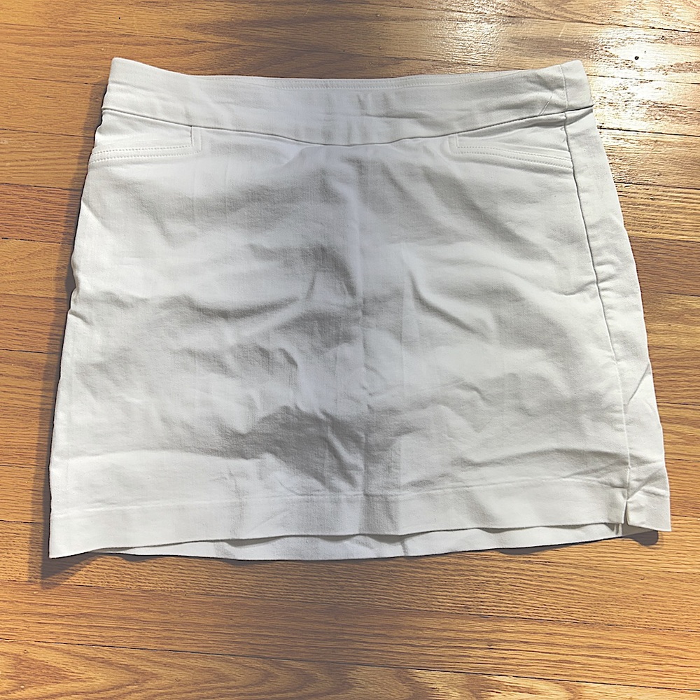 Croft & Barrow. White athletic skort. Size 12 Regular